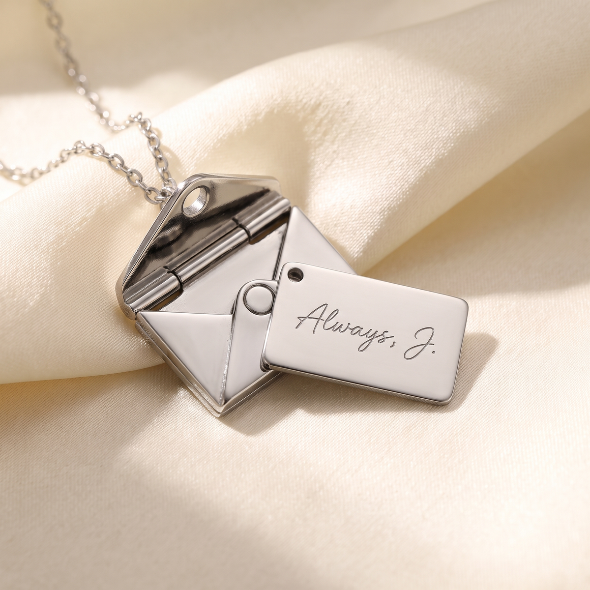 COSMOS™ Love Letter Locket